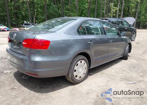 2014 Volkswagen Jetta 1.8T Se z USA, uszkodzony, nr VIN 3VWD07AJ0EM236487